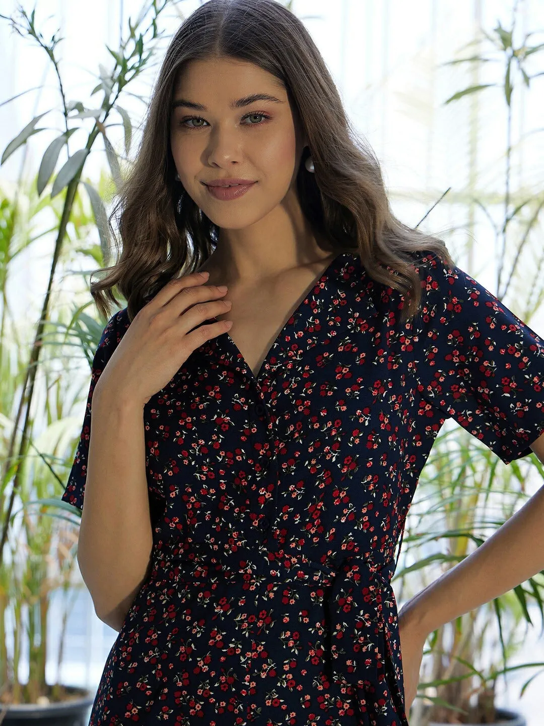 Berrylush Women Navy Blue & Red Floral Printed V-Neck Short Sleeves Waist Tie-Up Basic Jumpsuit