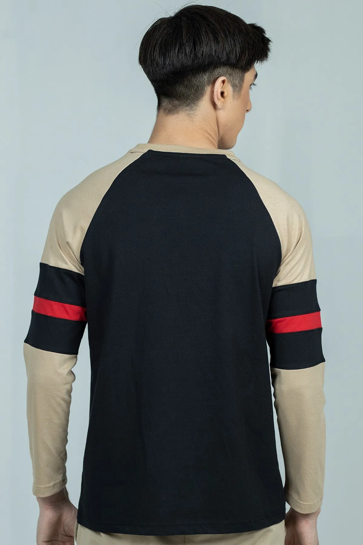 Black Raglan T-shirt - W21 - MT0126R