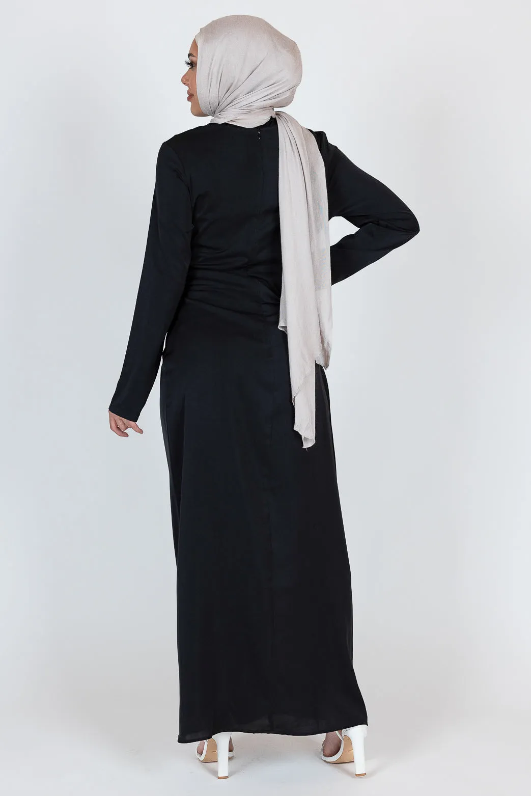 Daya Tie Abaya
