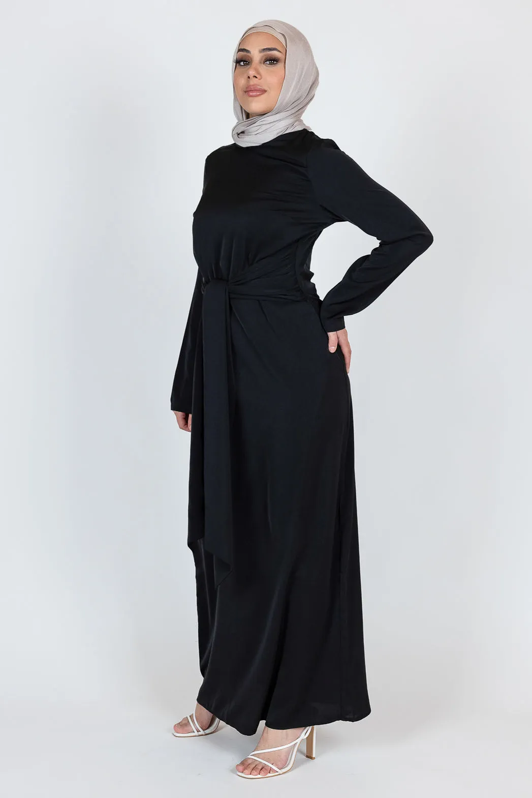 Daya Tie Abaya