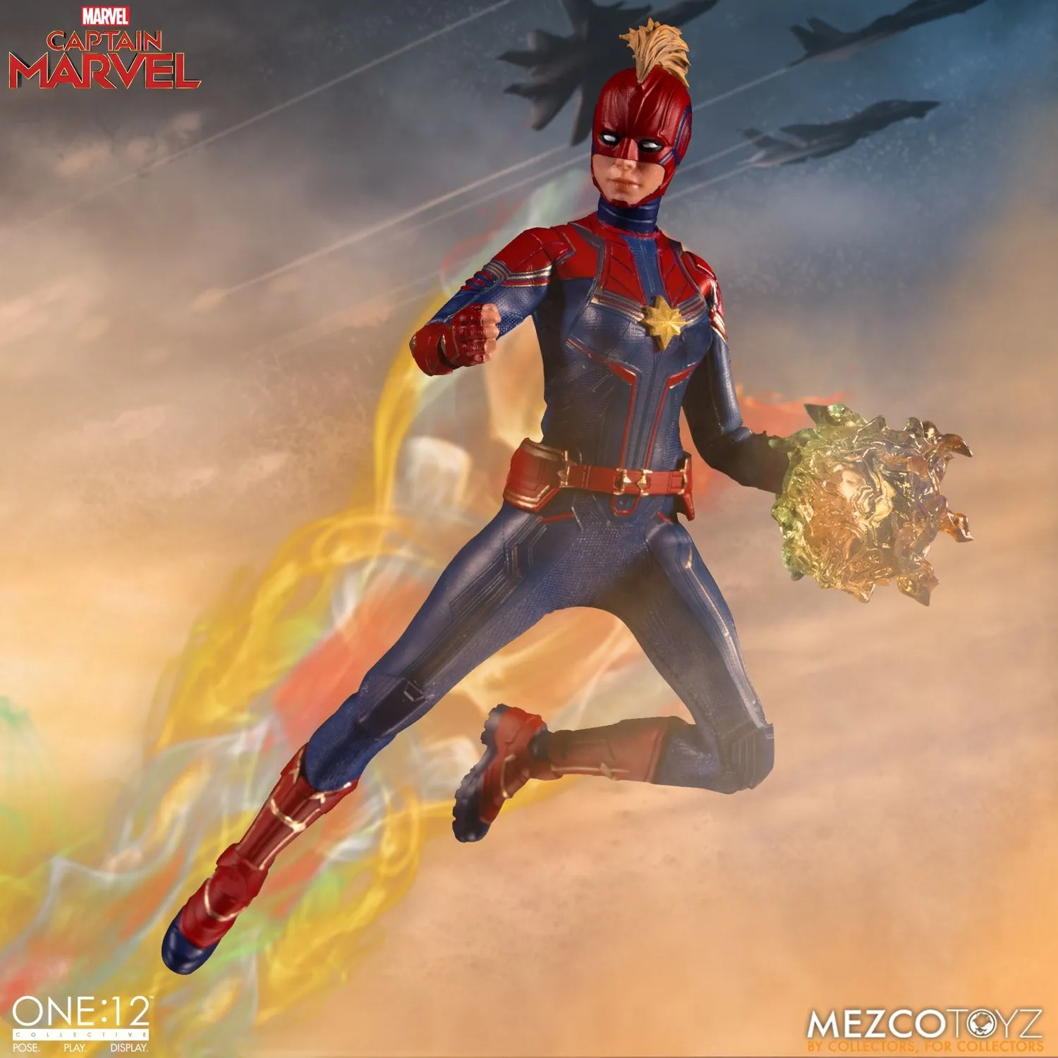 Mezco Toyz Captain Marvel One:12 Action Figure
