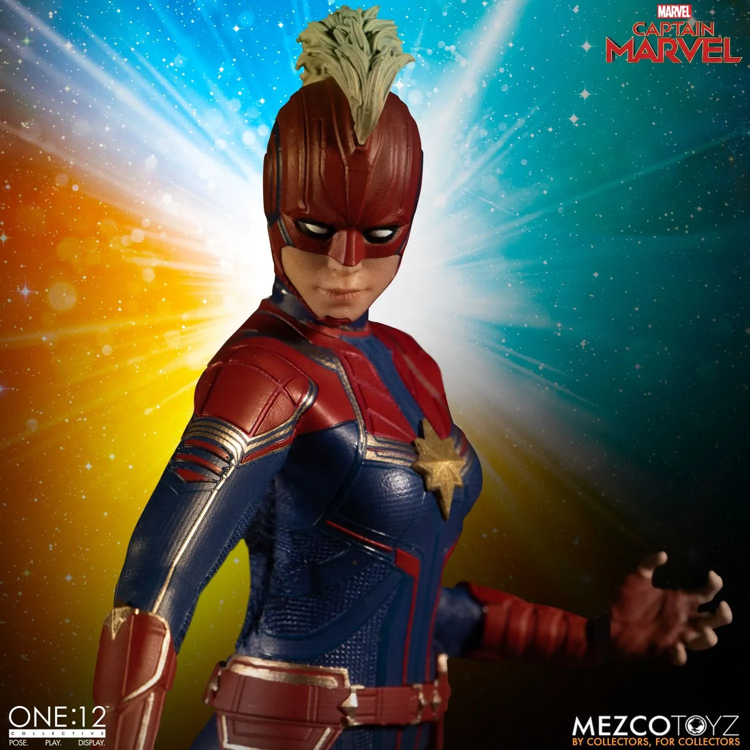 Mezco Toyz Captain Marvel One:12 Action Figure