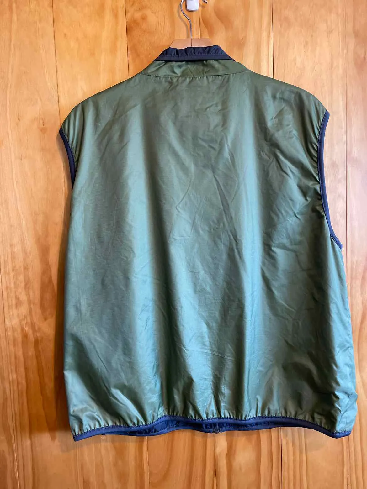 Size X-Large Performance Men's Vest